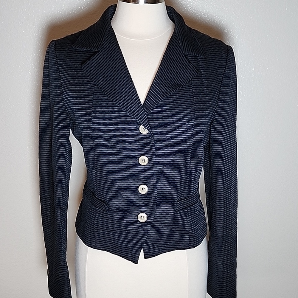 MaxMara Blazer Textured Stripe 4 Metal Button Waist Length Black Classic size 10